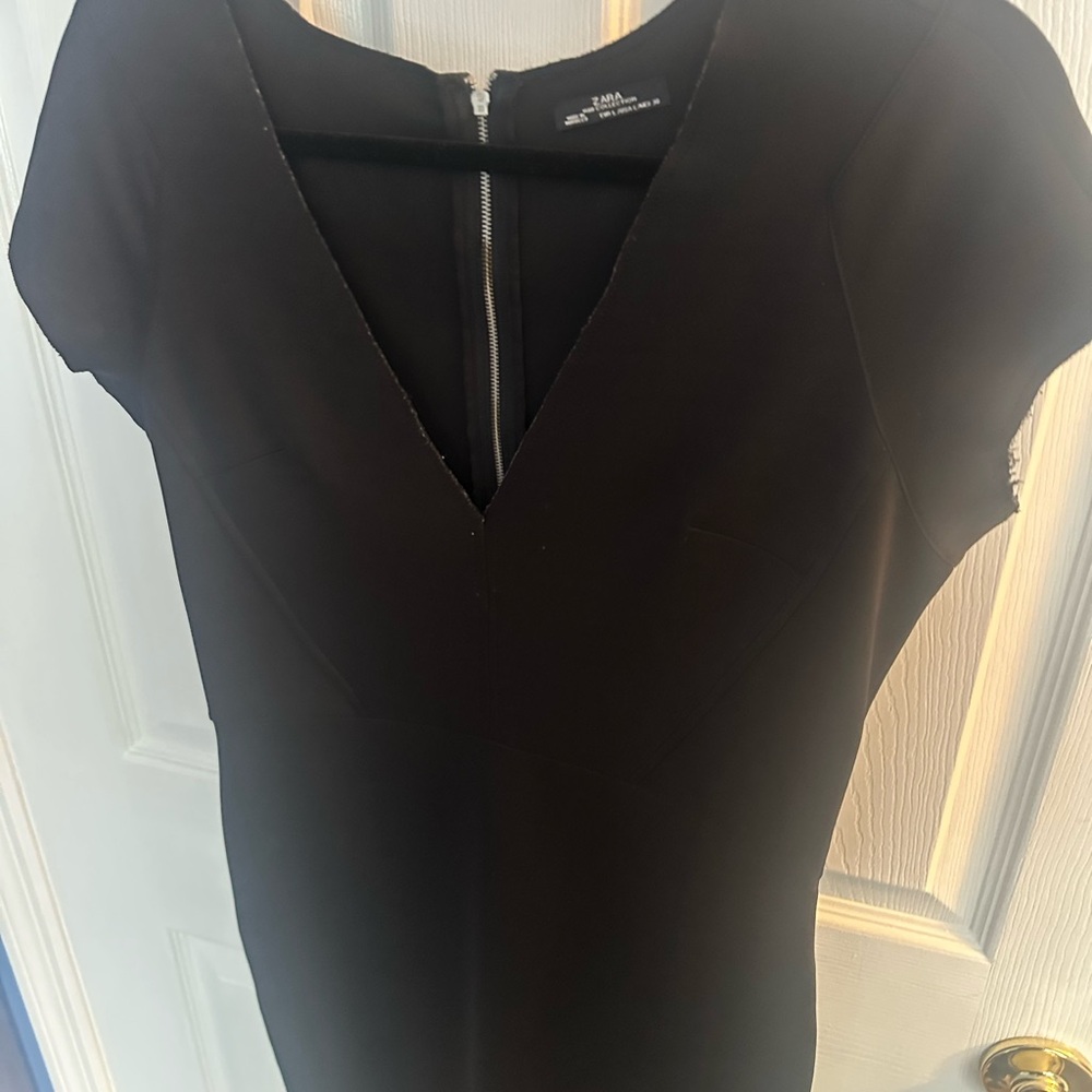 Zara Elegant Black Midi Dress